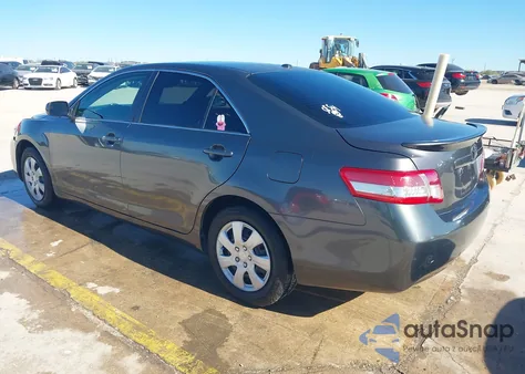 2011 Toyota Camry Le z USA, uszkodzony, nr VIN 4T4BF3EK2BR187757